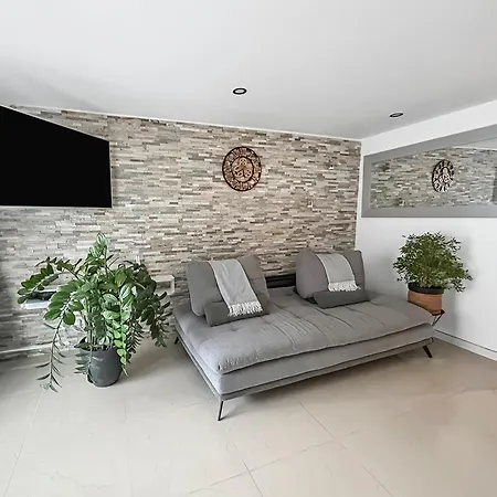 Apartment Escapade A - T2 Cosy, Clim & Balcon *